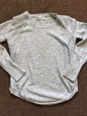Light Gray Ribbed Sleeve Pullover Sweater